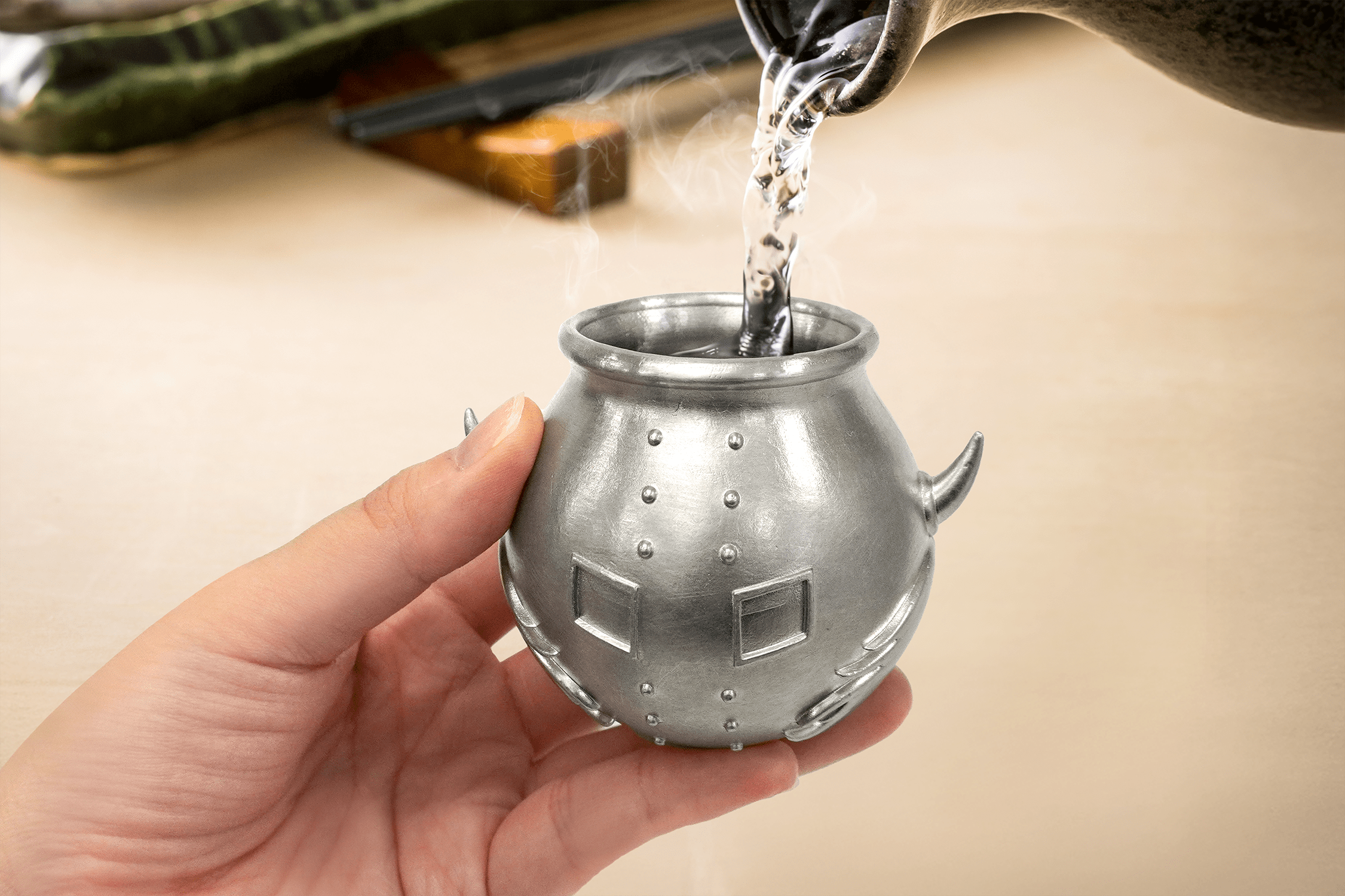ぐい呑み、時代物 IDEA SEKIKAWA アイデアセキカワ チタンぐい呑み（カラー発色